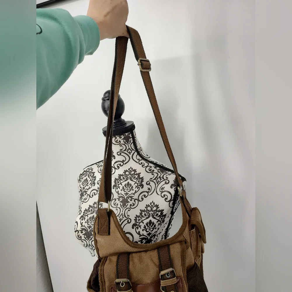 Kaukko Brown Canvas Messenger Cross Body Bag